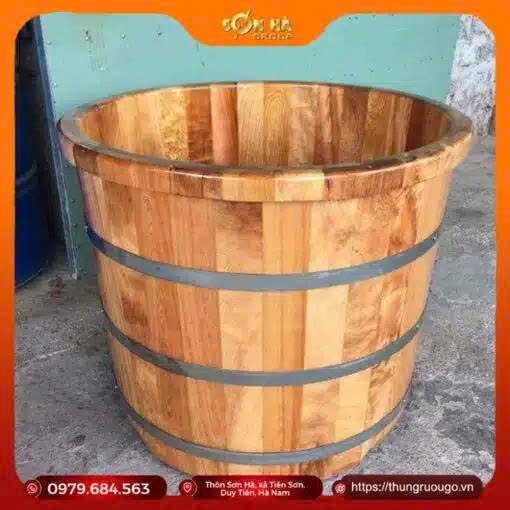 Bồn tằm gỗ dáng tròn